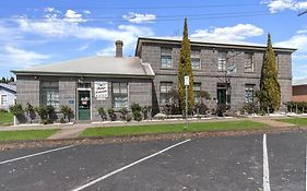 Victoria House